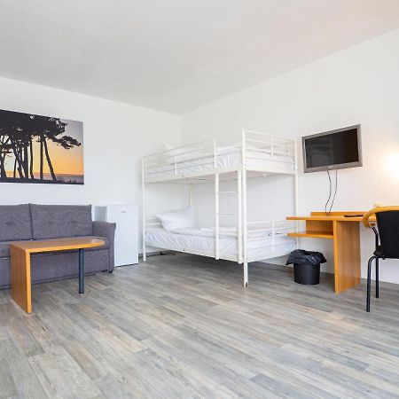 Motel Stralsund Bagian luar foto