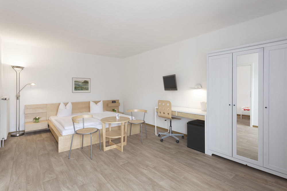 Motel Stralsund Bagian luar foto