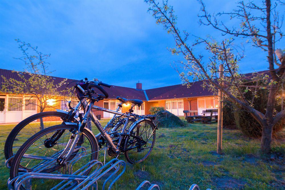 Motel Stralsund Bagian luar foto