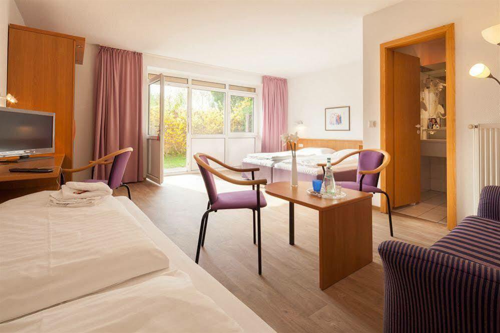 Motel Stralsund Bagian luar foto