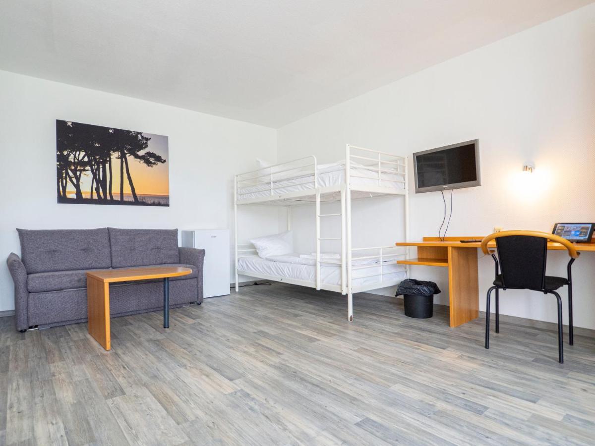 Motel Stralsund Bagian luar foto