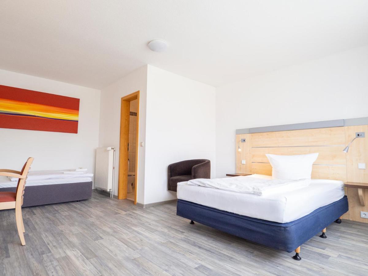 Motel Stralsund Bagian luar foto
