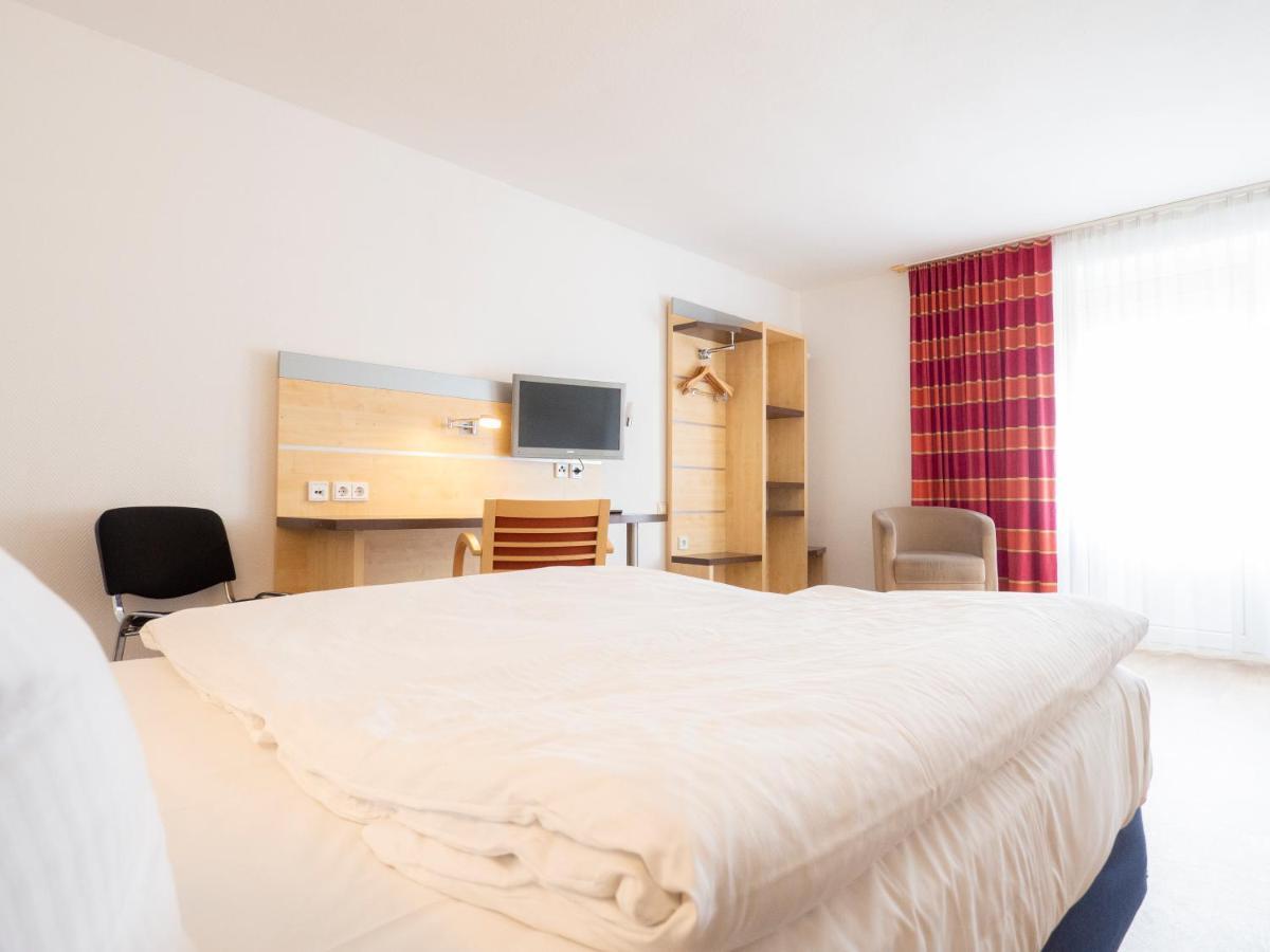Motel Stralsund Bagian luar foto