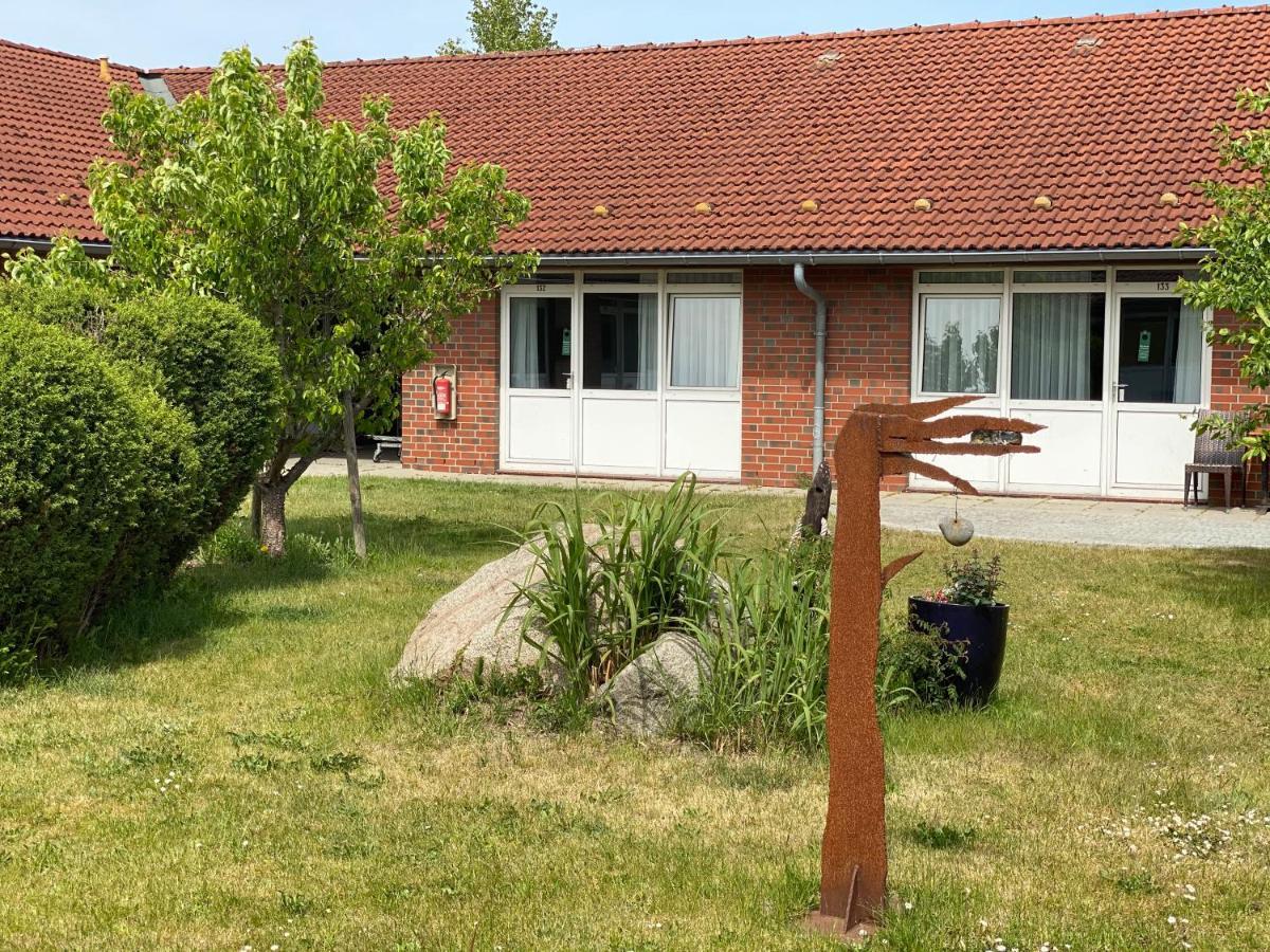 Motel Stralsund Bagian luar foto