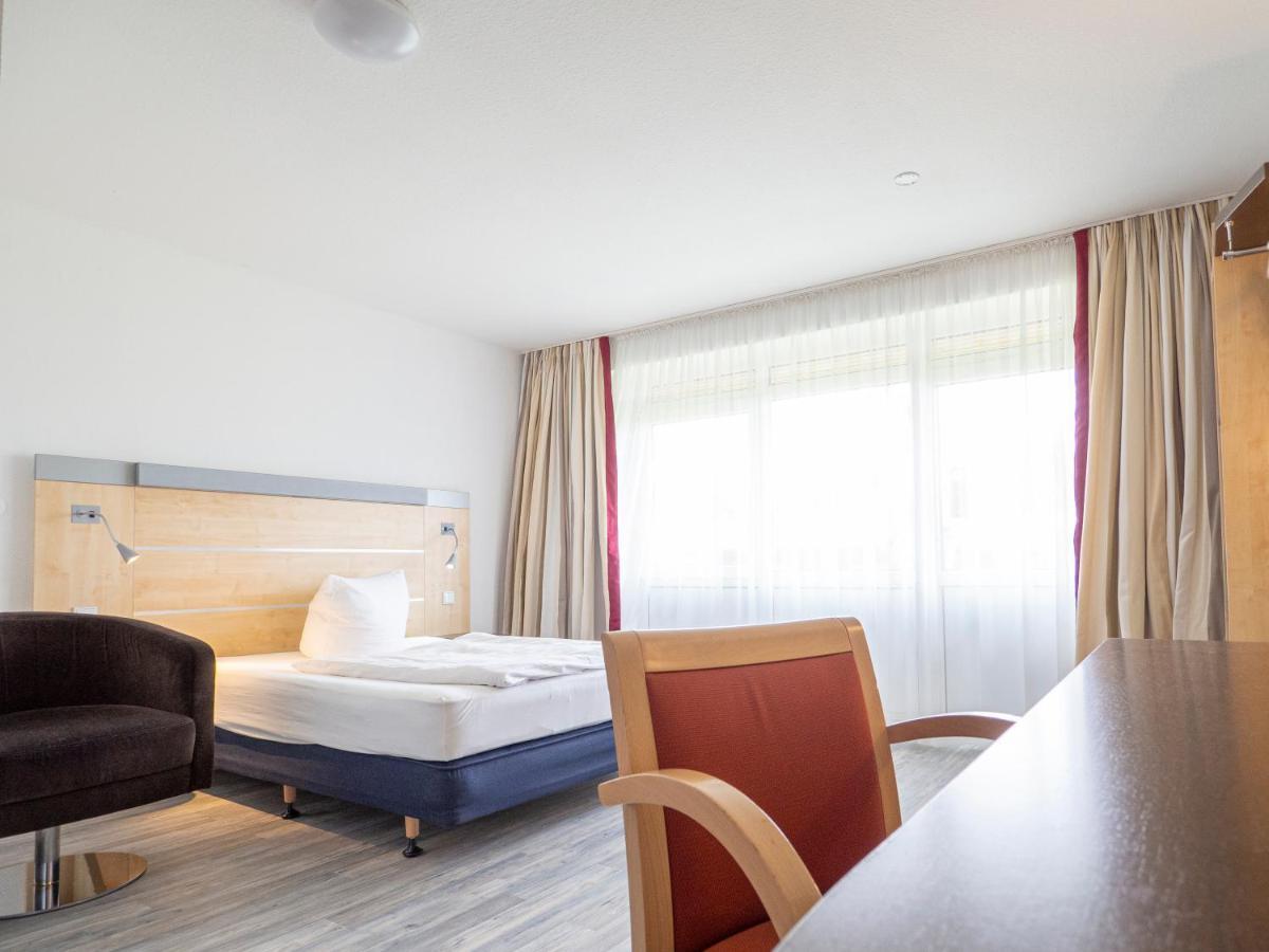 Motel Stralsund Bagian luar foto