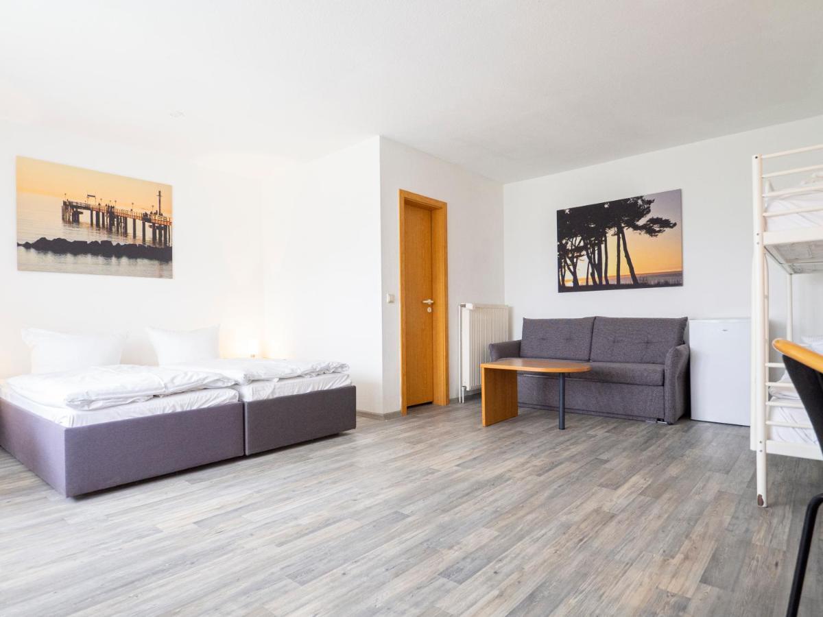 Motel Stralsund Bagian luar foto